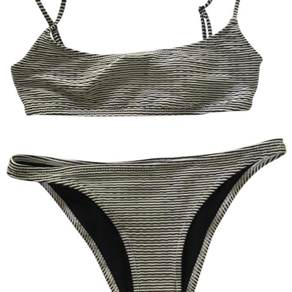 Triangl Navy and white stripped ribbed bikini